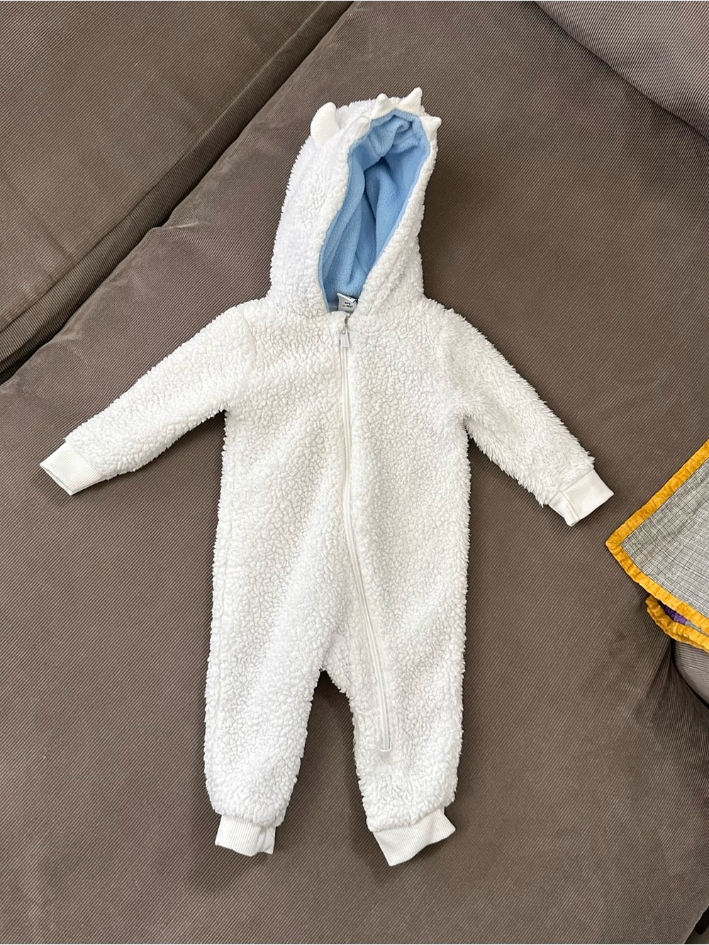 Old Navy Yeti Sherpa One-Piece Costume Suit 6-12 Months Sleepsuit